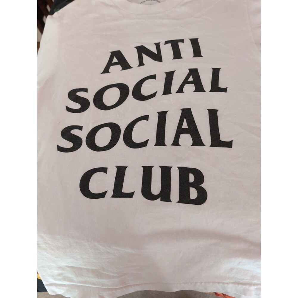 ANTI SOCIAL SOCIAL CLUB Cancelled T-SHIRT.